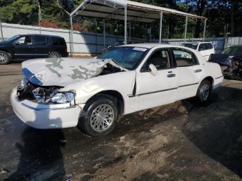  Salvage Lincoln Towncar