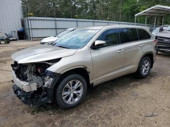  Salvage Toyota Highlander