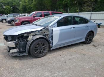  Salvage Chrysler 200