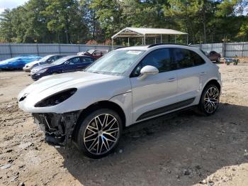  Salvage Porsche Macan Base