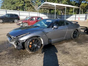  Salvage Nissan Gtr