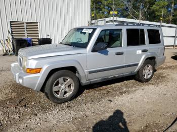  Salvage Jeep Commander