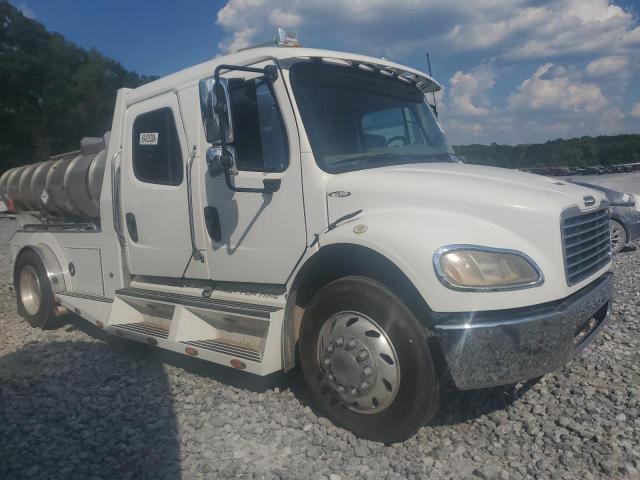  Salvage Freightliner Sport Chas