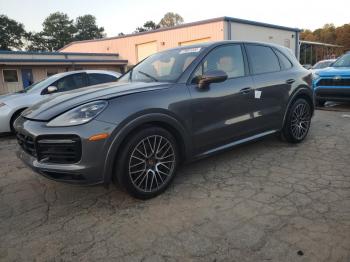  Salvage Porsche Cayenne