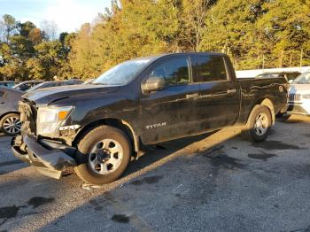  Salvage Nissan Titan