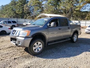  Salvage Nissan Titan