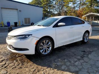  Salvage Chrysler 200