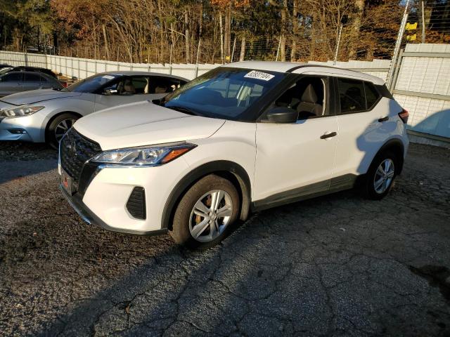  Salvage Nissan Kicks