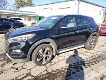  Salvage Hyundai TUCSON