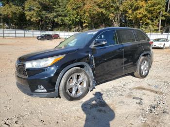  Salvage Toyota Highlander