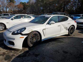  Salvage Porsche Panamera