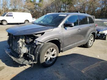  Salvage Toyota Highlander