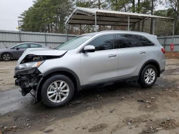  Salvage Kia Sorento