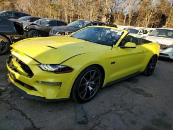  Salvage Ford Mustang