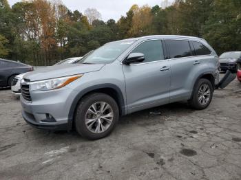  Salvage Toyota Highlander