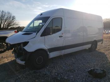  Salvage Mercedes-Benz Sprinter