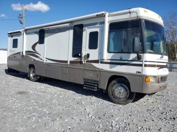  Salvage Workhorse Custom Cha Motorhome