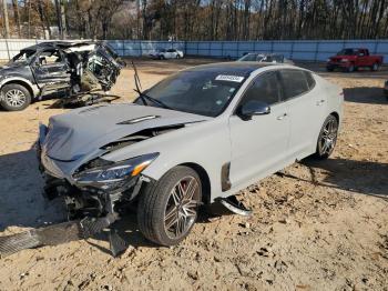  Salvage Kia Stinger