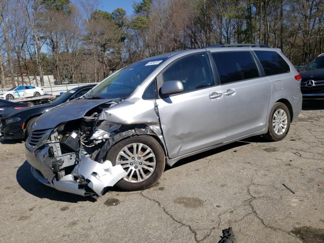  Salvage Toyota Sienna