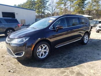  Salvage Chrysler Pacifica