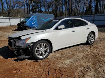  Salvage Nissan Maxima