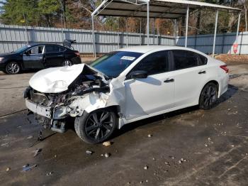  Salvage Nissan Altima