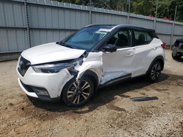  Salvage Nissan Kicks