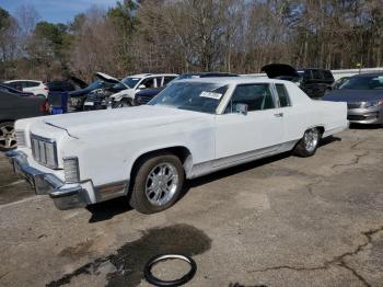  Salvage Lincoln Towncar