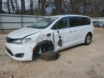  Salvage Chrysler Pacifica