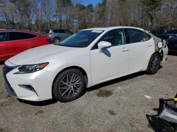 Salvage Lexus Es