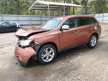  Salvage Mitsubishi Outlander