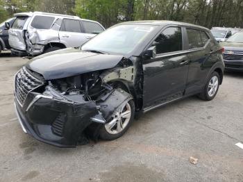  Salvage Nissan Kicks