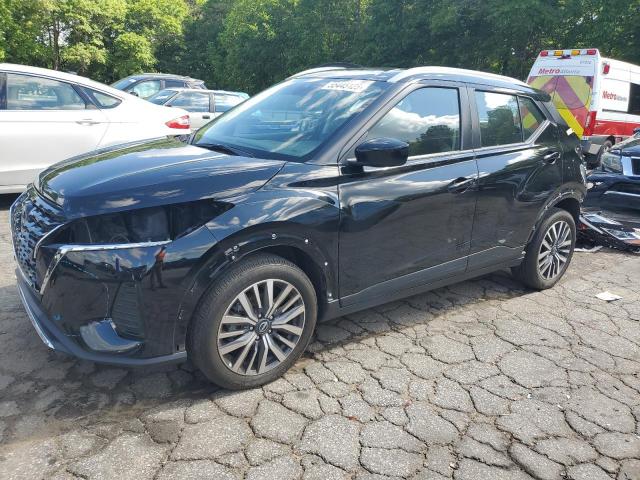  Salvage Nissan Kicks