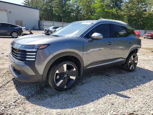  Salvage Nissan Kicks
