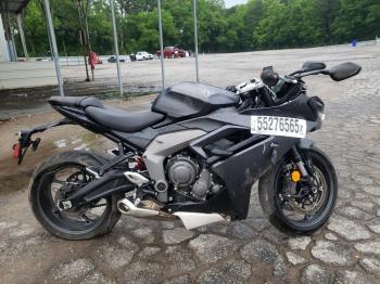  Salvage Triumph Motorcycle Daytona 66