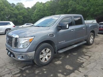  Salvage Nissan Titan