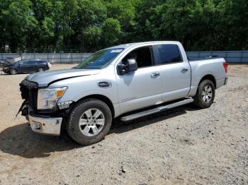 Salvage Nissan Titan