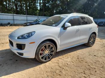  Salvage Porsche Cayenne