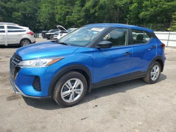  Salvage Nissan Kicks