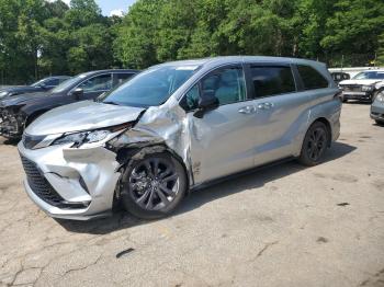  Salvage Toyota Sienna