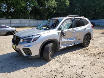  Salvage Subaru Forester