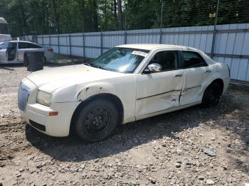  Salvage Chrysler 300