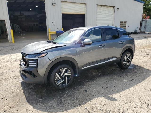  Salvage Nissan Kicks