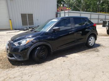  Salvage Nissan Kicks