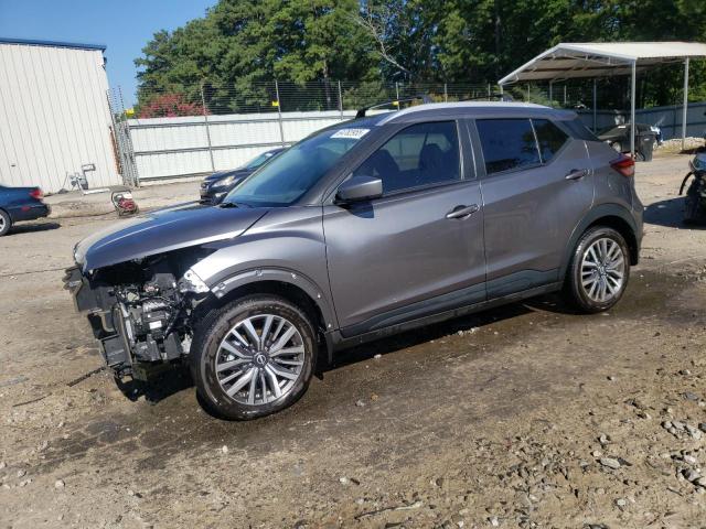  Salvage Nissan Kicks