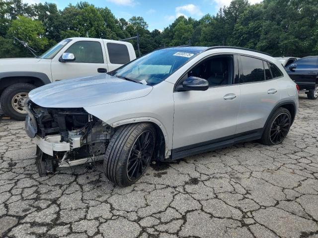  Salvage Mercedes-Benz GLA