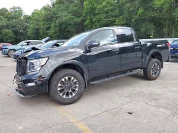  Salvage Nissan Titan