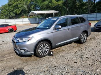  Salvage Mitsubishi Outlander