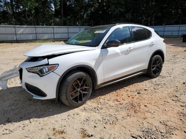  Salvage Alfa Romeo Stelvio