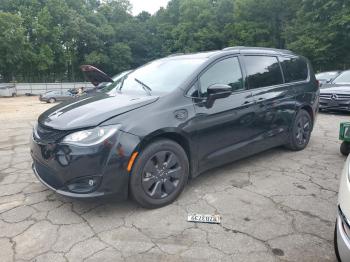  Salvage Chrysler Pacifica